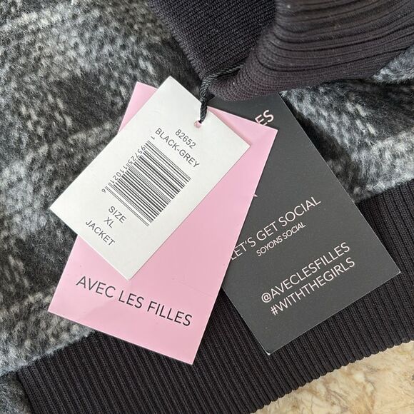 NWT Avec Les Filles Black & Grey Plaid Cropped Bomber Jacket - Picture 15 of 15